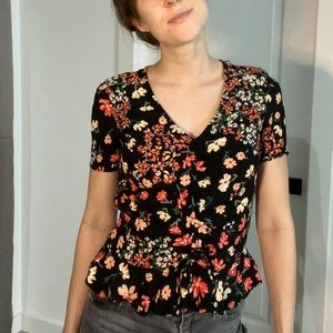 COPY - COPY - H&M Red/Black Floral Blouse